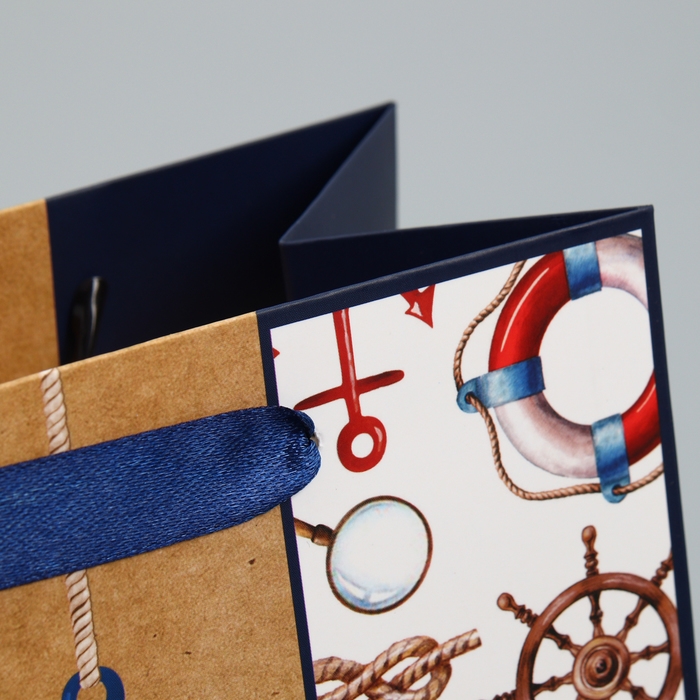 Пакет подарочный ламинированный вертикальный, упаковка, &laquo;Лучшему&raquo;, MS 18 х 23 х 8 см