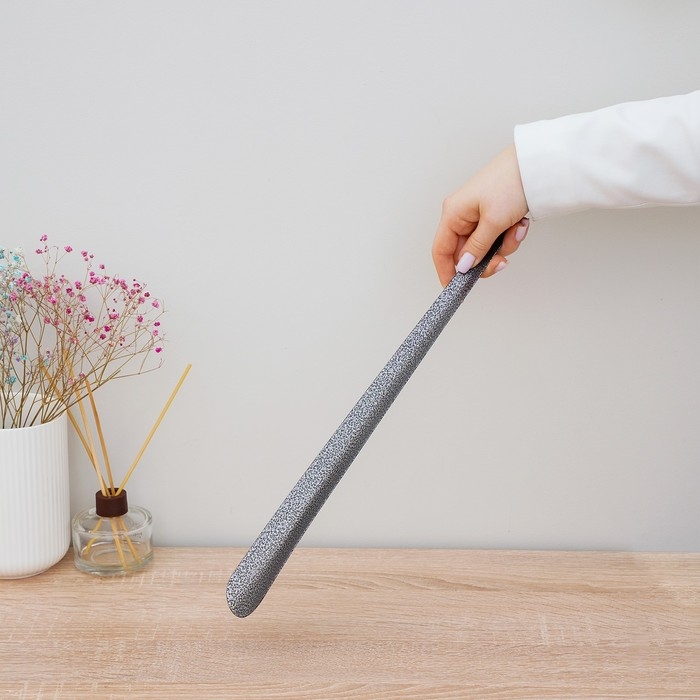 Ложка для обуви Доляна, с кольцом, металлическая, 45×5 см, покрытие антик серебро Ложка для обуви Доляна, с кольцом, металлическая, 45×5 см, покрытие антик серебро