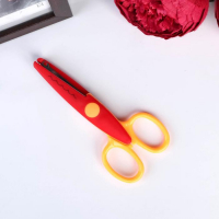 Ножницы рельефные цветные ручки, набор 12 шт МИКС