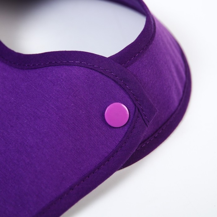 Нагрудник/слюнявчик для кормления &laquo;Little queen&raquo; на кнопке