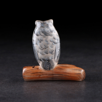 Сувенир &laquo;Сова на бревне&raquo;. 8&times;3,5&times;7,5 см, селенит