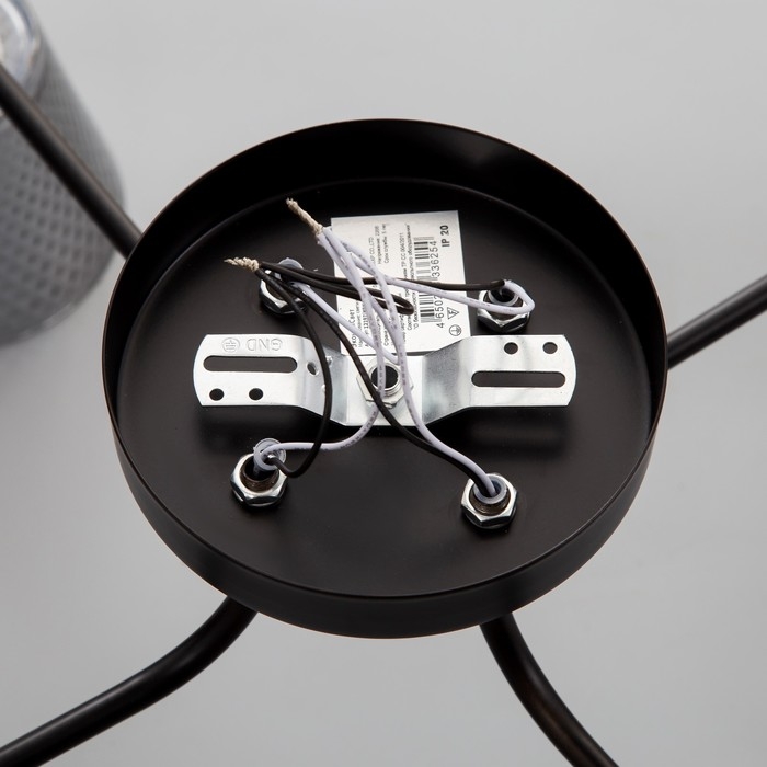 Люстра Люстра "Адель" 4х40Вт Е27 черный/золото 45х45х25см