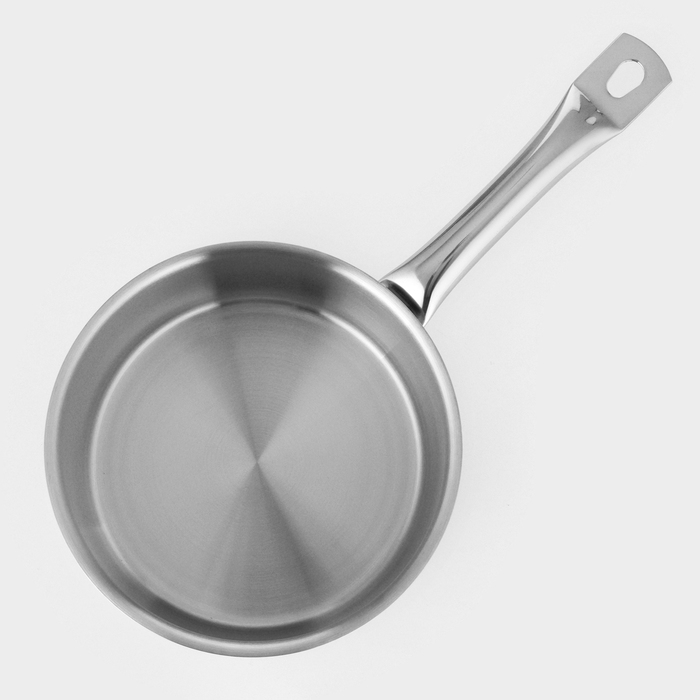 Сотейник, 2,8 л, d=18 см, h=11 см, металлическая крышка, капсульное дно, индукция Сотейник, 2,8 л, d=18 см, h=11 см, металлическая крышка, капсульное дно, индукция