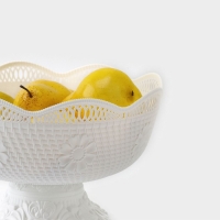 Ваза для хлеба и фруктов на ножке, 26&times;17 см, цвет белый