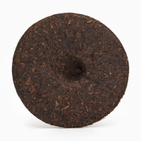 Чай китайский черный "Шу Пуэр Кун Цюэ", уезд Мэнхай,  2021 год, блин, 357 г