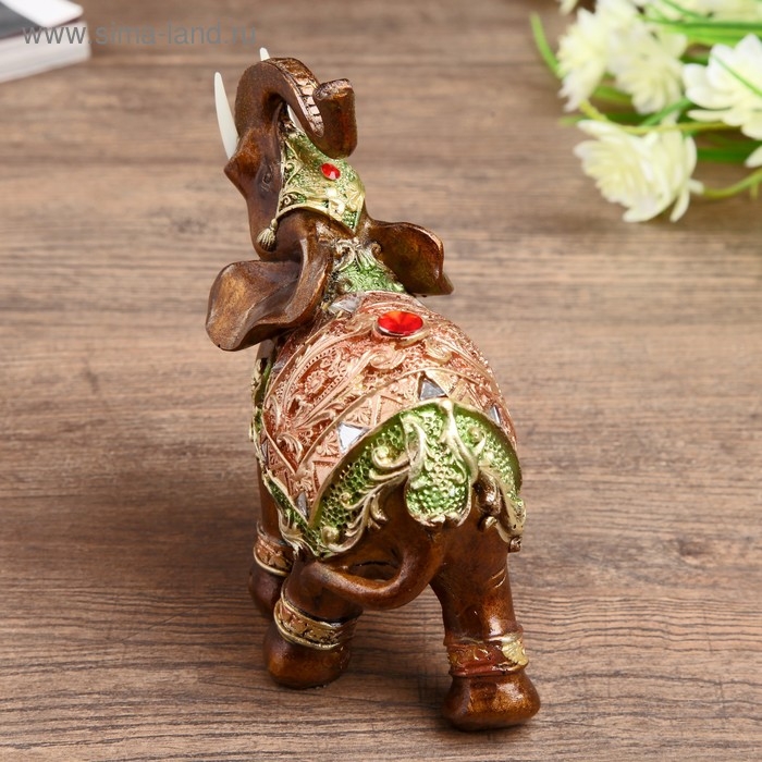 Сувенир полистоун "Карамельный слон в красно-золотой попоне с рубином" МИКС 14х11,5х6 см