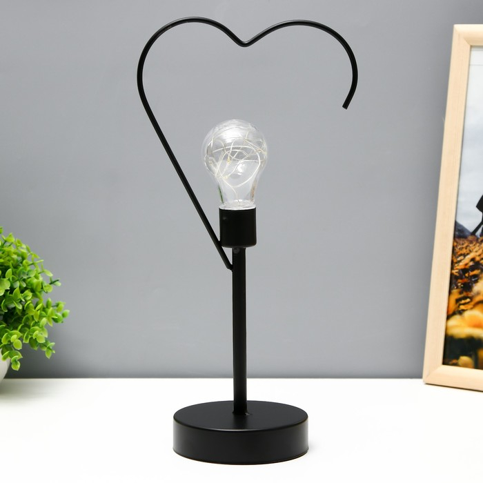 Ночник настольный Ночник настольный "Сердце" LED от батареек 3хААА черный 11х16,5х36,4 см RISALUX