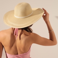 Шляпа женская MINAKU, цв. молочный, р-р 58 Шляпа женская MINAKU, цв. молочный, р-р 58
