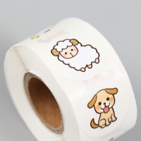 Наклейка бумага "Фермерские звери" d=2,5 см 500 шт в рулоне 3х6,5х6,5 см