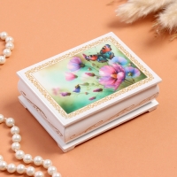 Шкатулка «Бабочка и цветок», белая, 8×10,5 см, лаковая миниатюра Шкатулка «Бабочка и цветок», белая, 8×10,5 см, лаковая миниатюра