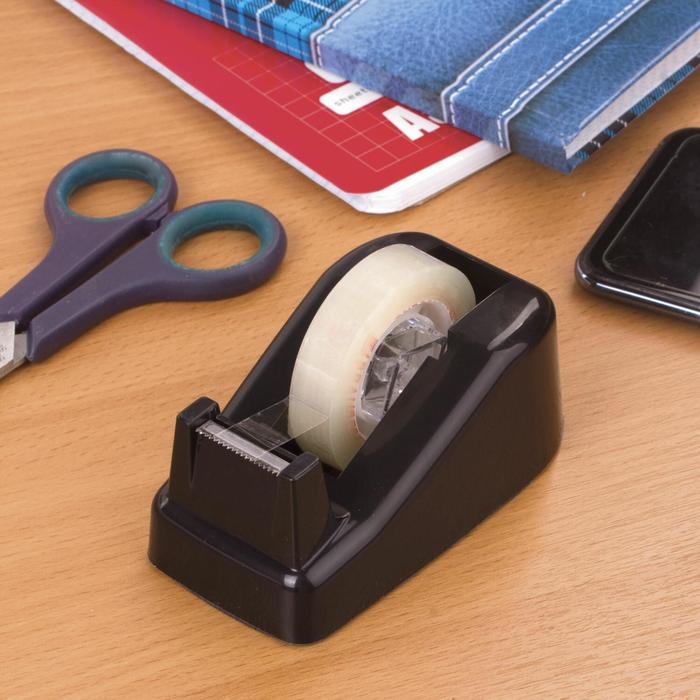 Диспенсер для клейкой ленты BRAUBERG настольный, утяжелённый, средний Диспенсер для клейкой ленты BRAUBERG настольный, утяжелённый, средний