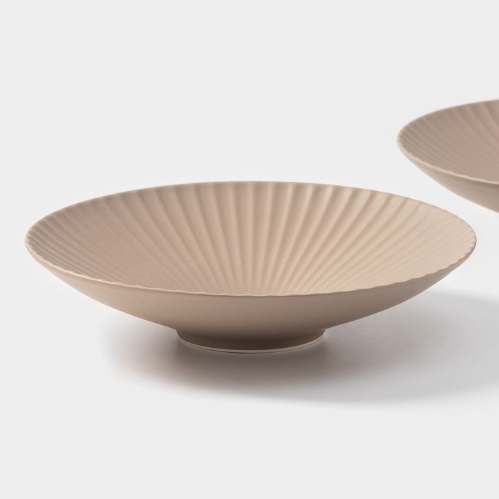 Тарелки Magistro Jarwah Lausanne, 600 мл, 21.5×5 см, глубокие, набор 2 шт, фарфор, бежевые Тарелки Magistro Jarwah Lausanne, 600 мл, 21.5×5 см, глубокие, набор 2 шт, фарфор, бежевые