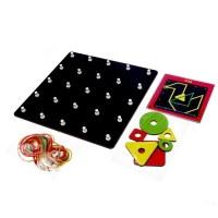 Геоборд с геометрическими фигурами Геоборд с геометрическими фигурами