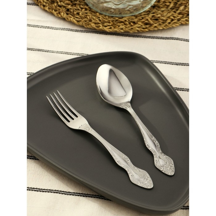 Набор столовых приборов «Тройка», 12 предметов, толщина 2 мм, цвет серебряный Набор столовых приборов «Тройка», 12 предметов, толщина 2 мм, цвет серебряный