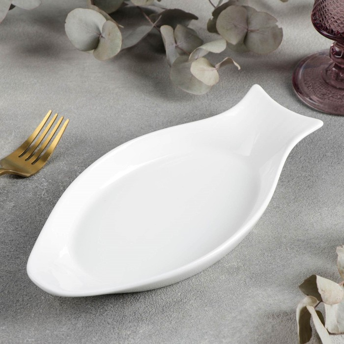 Блюдо фарфоровое для рыбы Wilmax, 25,5&times;12 см, цвет белый