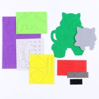 Набор для создания открытки из фетра «Котик со сладостями» Набор для создания открытки из фетра «Котик со сладостями»