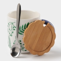 Кружка керамическая с ложкой «Гербарий», 350 мл, цвет белый Кружка керамическая с ложкой «Гербарий», 350 мл, цвет белый