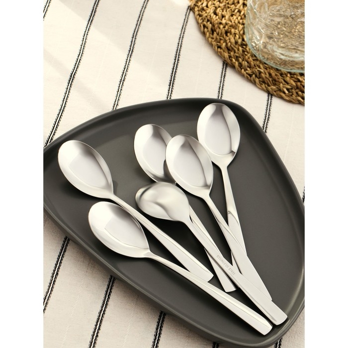 Ложка столовая из нержавеющей стали Magistro Bravo, длина 18 см, толщина 2 мм, цвет серебряный Ложка столовая из нержавеющей стали Magistro Bravo, длина 18 см, толщина 2 мм, цвет серебряный