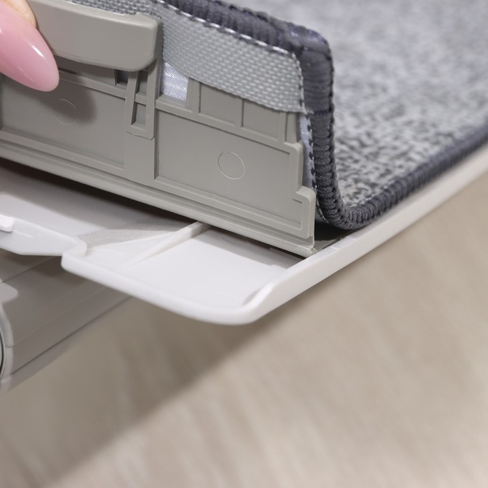 Швабра с отжимом и ведро Raccoon: ведро с отсеками, швабра плоская, 2 кармана, 32&times;12&times;142 см, дополнительная насадка из микрофибры