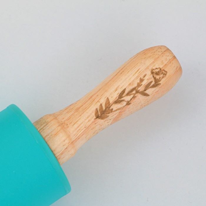 Скалка &laquo;Прованс&raquo;, 31 х 4 см, силикон, дерево, цвет бирюзовый