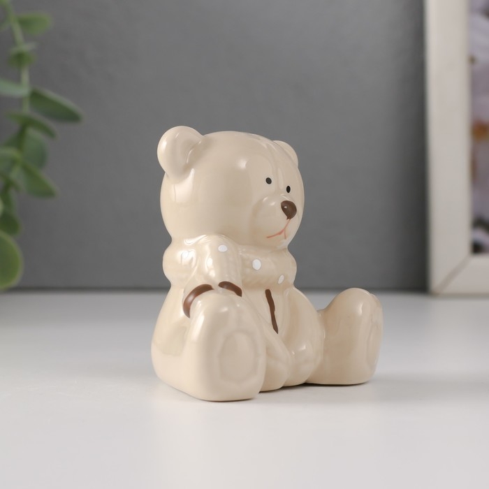 Сувенир керамика Сувенир керамика "Медвежонок стесняшка в шарфике, сидит" 6,5х5х6,5 см