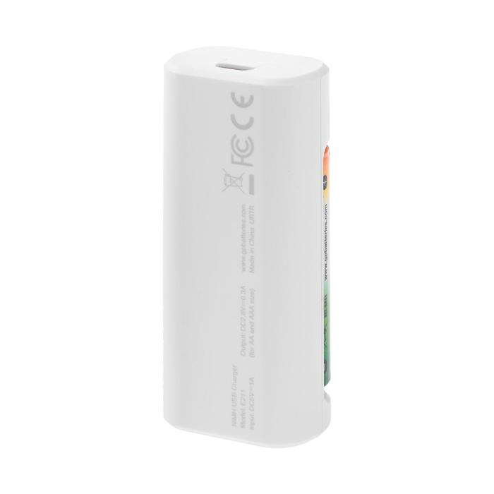 Зарядное устройство GP E211 + 4 аккумулятора AA/AAA 2100/800 мАч, белое