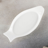 Блюдо фарфоровое для рыбы Wilmax, 22&times;10,5 см, цвет белый