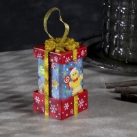 Светодиодная фигура «Красный подарок с пряником» 6.3 × 11.5 × 6.3 см, пластик, батарейки АААх3 (не в комплекте), эффект пламени Светодиодная фигура «Красный подарок с пряником» 6.3 × 11.5 × 6.3 см, пластик, батарейки АААх3 (не в комплекте), эффект пламени