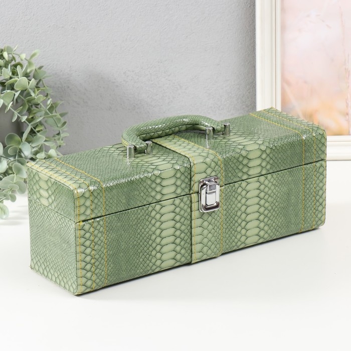 Шкатулка дерево, кожзам под бутылку "Зеленая змея" 5 предметов 35,5х15х11,5 см