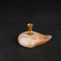 Подсвечник № 2 "Церковный", листок, селенит Подсвечник № 2 "Церковный", листок, селенит