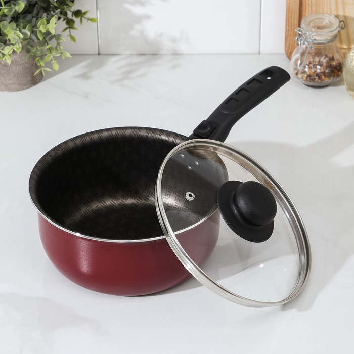 Ковш &laquo;Альфа&raquo; 1,5 л, стеклянная крышка, пластиковая ручка, антипригарное покрытие, цвет красный