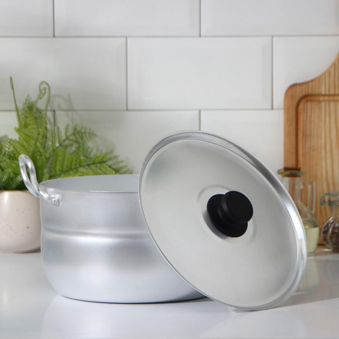 Кастрюля алюминиевая, 4.5 л, металлическая крышка Кастрюля алюминиевая, 4.5 л, металлическая крышка