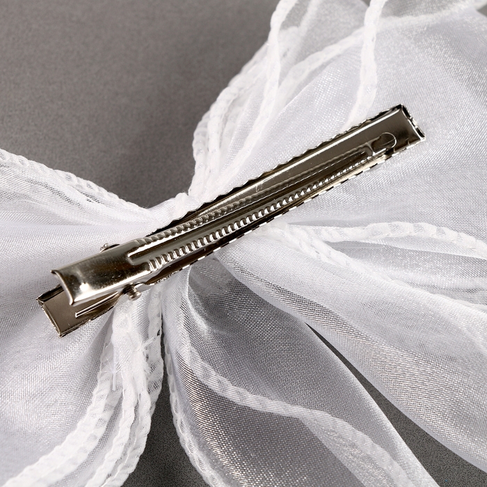 Карнавальный зажим &laquo;Бант&raquo; с декором-сердцем