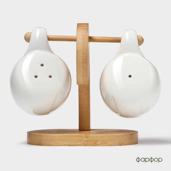 Набор фарфоровый для специй на бамбуковой подставке BellaTenero &laquo;Баночки&raquo;, 2 предмета: солонка 110 мл, перечница 110 мл, держатель-подставка, цвет белый