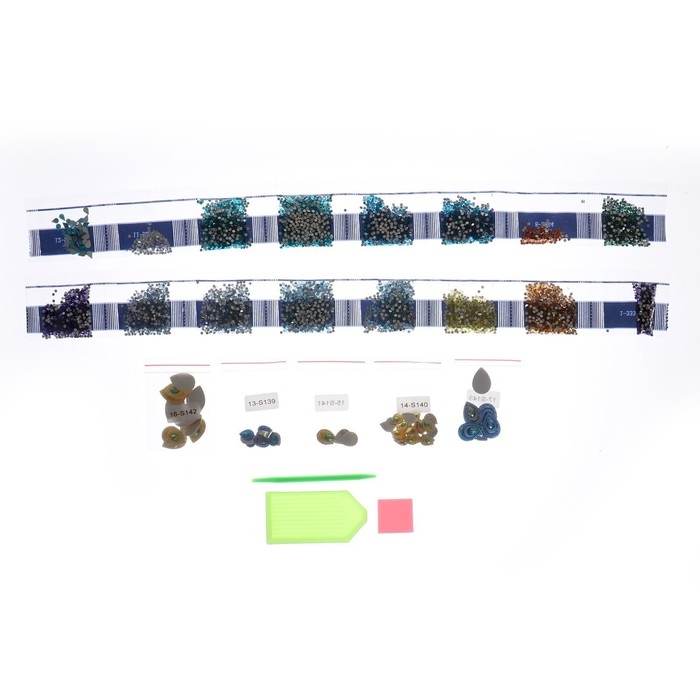 Алмазная мозаика с частичным заполнением и форменными стразами на холсте «Грациозный павлин», 30 х 40 см Алмазная мозаика с частичным заполнением и форменными стразами на холсте «Грациозный павлин», 30 х 40 см