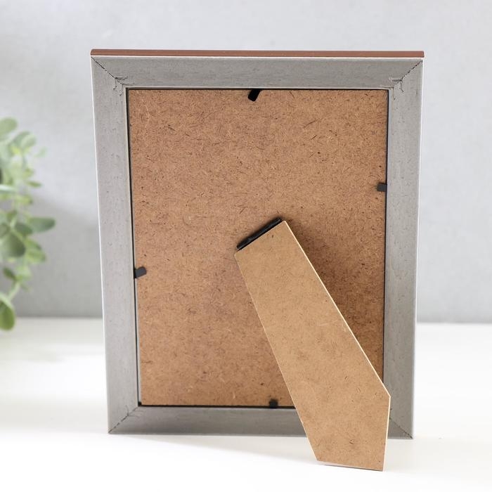 Фоторамка пластик 13х18 см Фоторамка пластик 13х18 см "Рисунок древесины" с медной обводкой 21,5х16,5 см