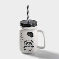 Кружка керамическая с металлической крышкой и трубочкой &laquo;Панда&raquo;, 420 мл, рисунок МИКС