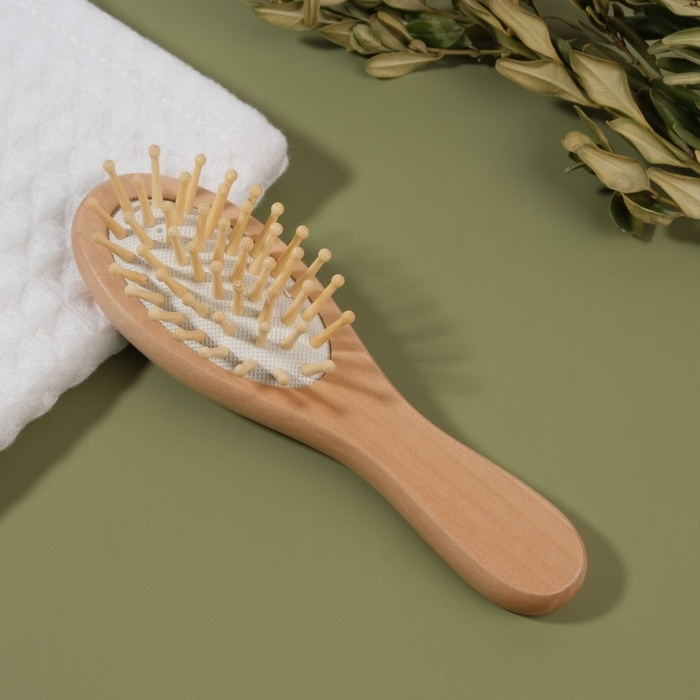 Расчёска - мини массажная «Натурель», 4,5 × 15,5 см, цвет «светлое дерево» Расчёска - мини массажная «Натурель», 4,5 × 15,5 см, цвет «светлое дерево»