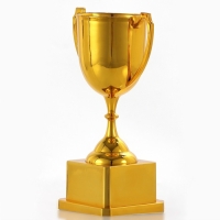 Кубок 094, наградная фигура, золото, подставка пластик, 19,2 х 11,5 х 8 см. Кубок 094, наградная фигура, золото, подставка пластик, 19,2 х 11,5 х 8 см.