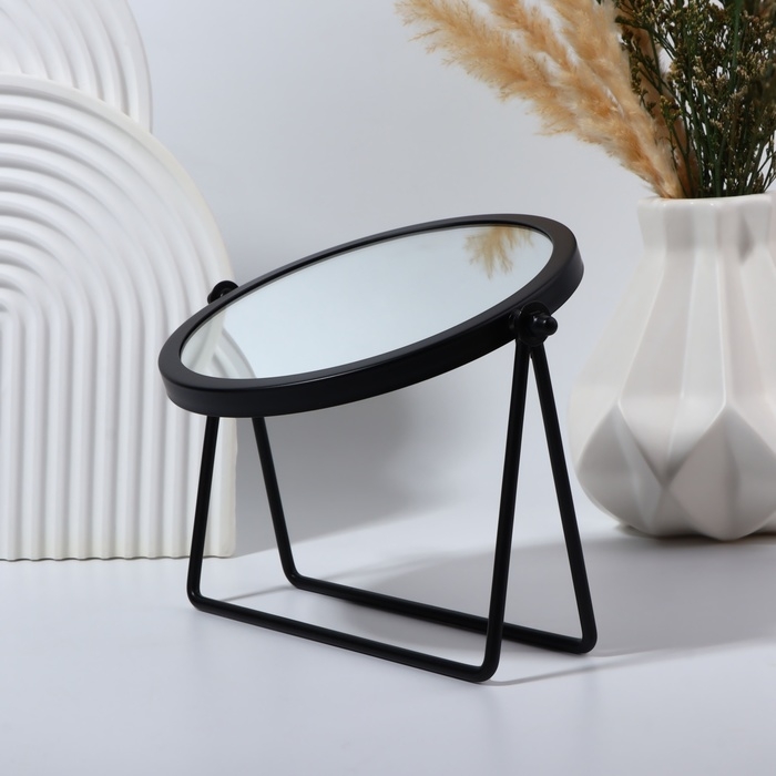 Зеркало настольное &laquo;Богема&raquo;, d зеркальной поверхности 14,5 см, цвет чёрный