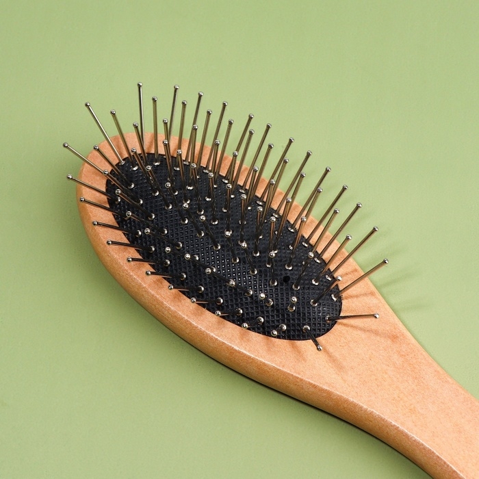 Расчёска массажная, 4,5 × 16 см, цвет «светлое дерево» Расчёска массажная, 4,5 × 16 см, цвет «светлое дерево»