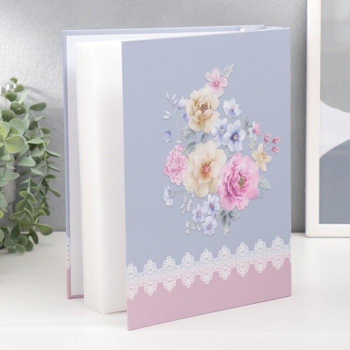 Фотоальбом на 200 фото 10х15 см "Бабочки в цветах" в коробке МИКС 26,5х20,5х5,5 см