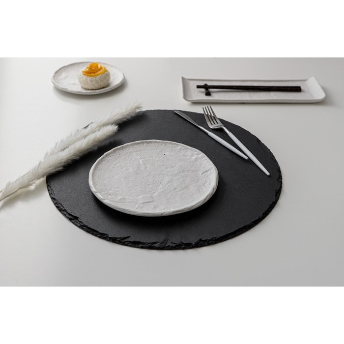 Блюдо фарфоровое для подачи Magistro Slate, d=21 см, цвет белый Блюдо фарфоровое для подачи Magistro Slate, d=21 см, цвет белый