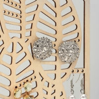 Подставка для бижутерии &laquo;Монстера&raquo;, 13,5&times;5,5&times;20 см, фанера, цвет бежевый