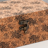 Шкатулка дерево кожзам под пробку "Цветочный фон" 18х10х8 см Шкатулка дерево кожзам под пробку "Цветочный фон" 18х10х8 см