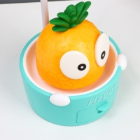 Светильник сенсорный с точилкой "Ананасик" LED, от USB/АКБ 6 Вт желтый-зеленый 8х6х25 см RISALUX 10 Светильник сенсорный с точилкой "Ананасик" LED, от USB/АКБ 6 Вт желтый-зеленый 8х6х25 см RISALUX 10