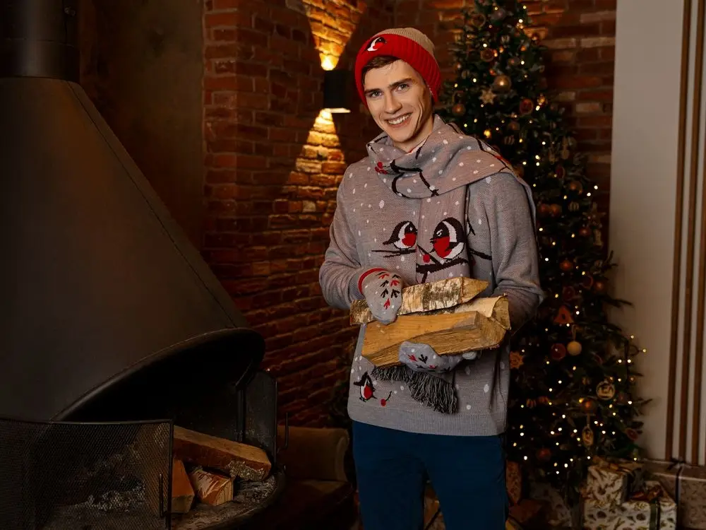 Джемпер Birds and Berries, размер S Джемпер Birds and Berries, размер S