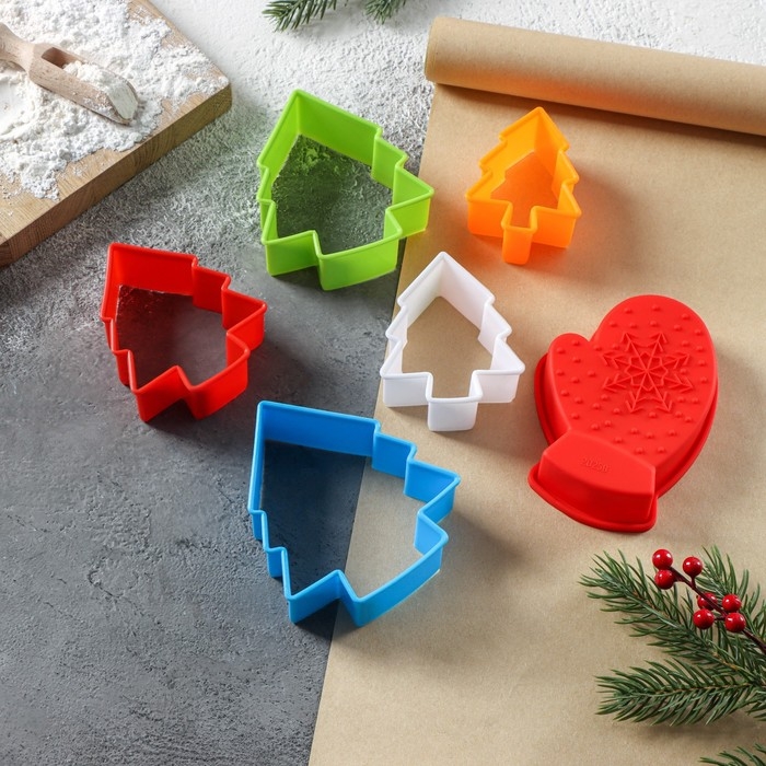 Набор для выпечки новогодний Доляна &laquo;Новогодняя&raquo;, 6 предметов: форма для выпечки, набор форм для вырезания печенья 5 шт