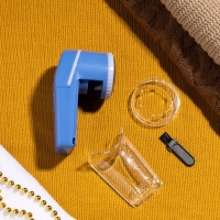 Машинка для удаления катышков Luazon LUK-06, 2хАА (не в комплекте), МИКС Машинка для удаления катышков Luazon LUK-06, 2хАА (не в комплекте), МИКС