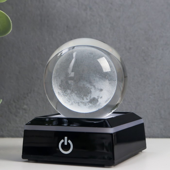 Сувенир стекло подсветка Сувенир стекло подсветка "Земля" d=6 см подставка LED от 3AAA, провод USB 9х7х7 см